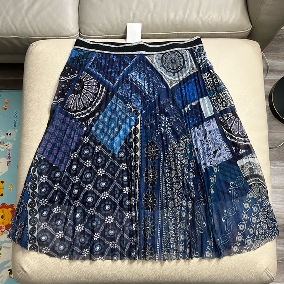 Desigual Women’s Patchwork Pleated Midi Skirt - Made in Spain - Size XL - Picture 2 of 8